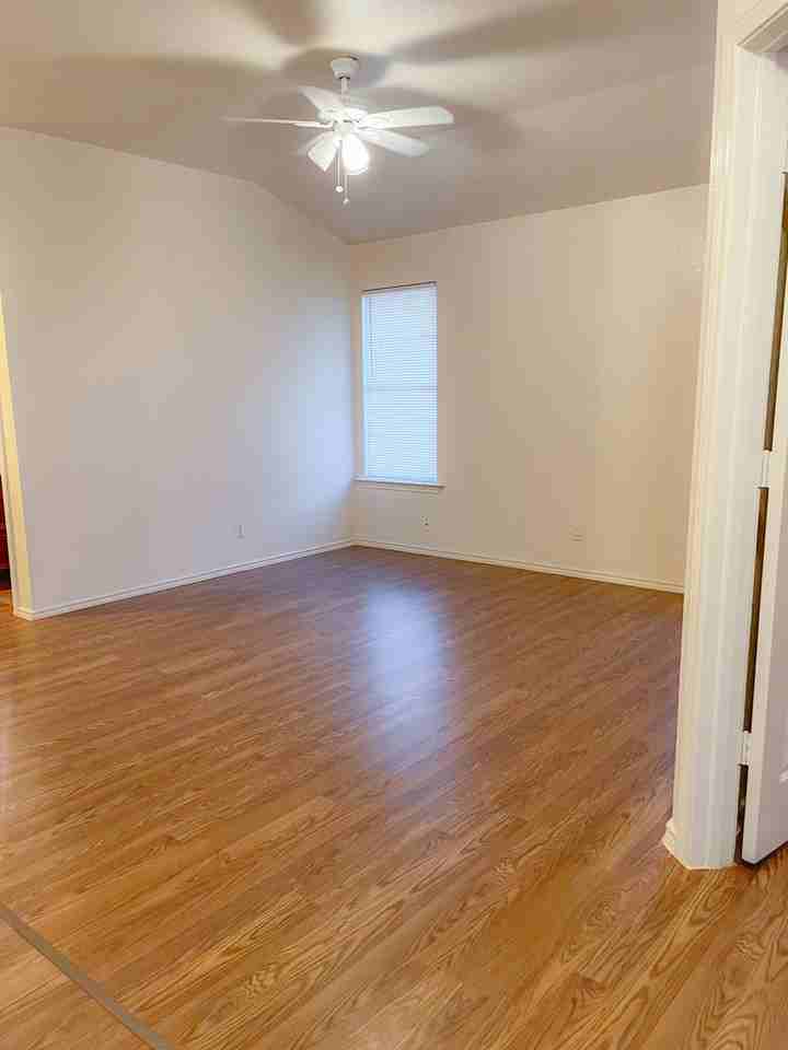 1807 Pontotoc Trace - Photo 2 of 11