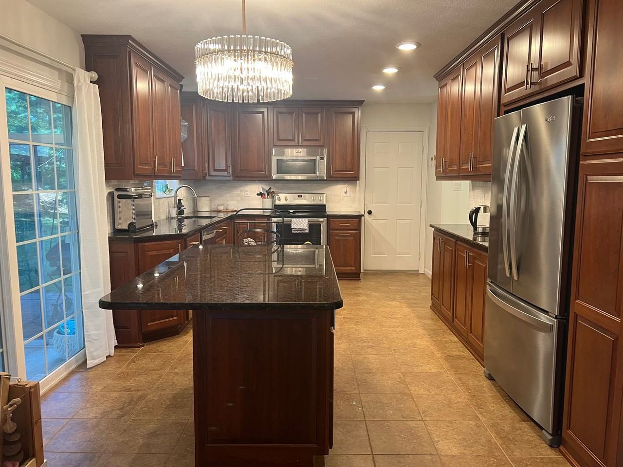 514 Dorchester Dr - Photo 3 of 22
