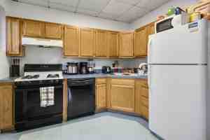 featured image of 401 College Ave