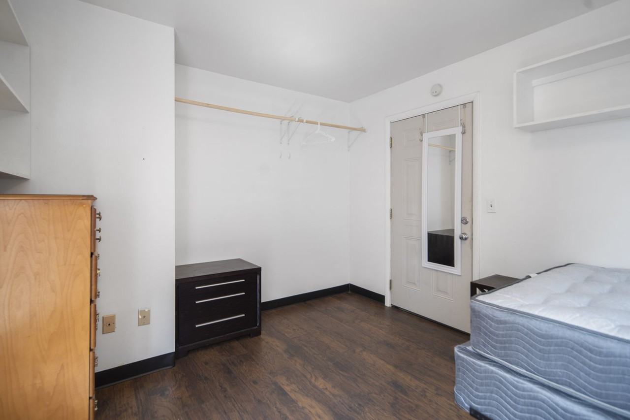 401 College Avenue - Photo 4 of 19