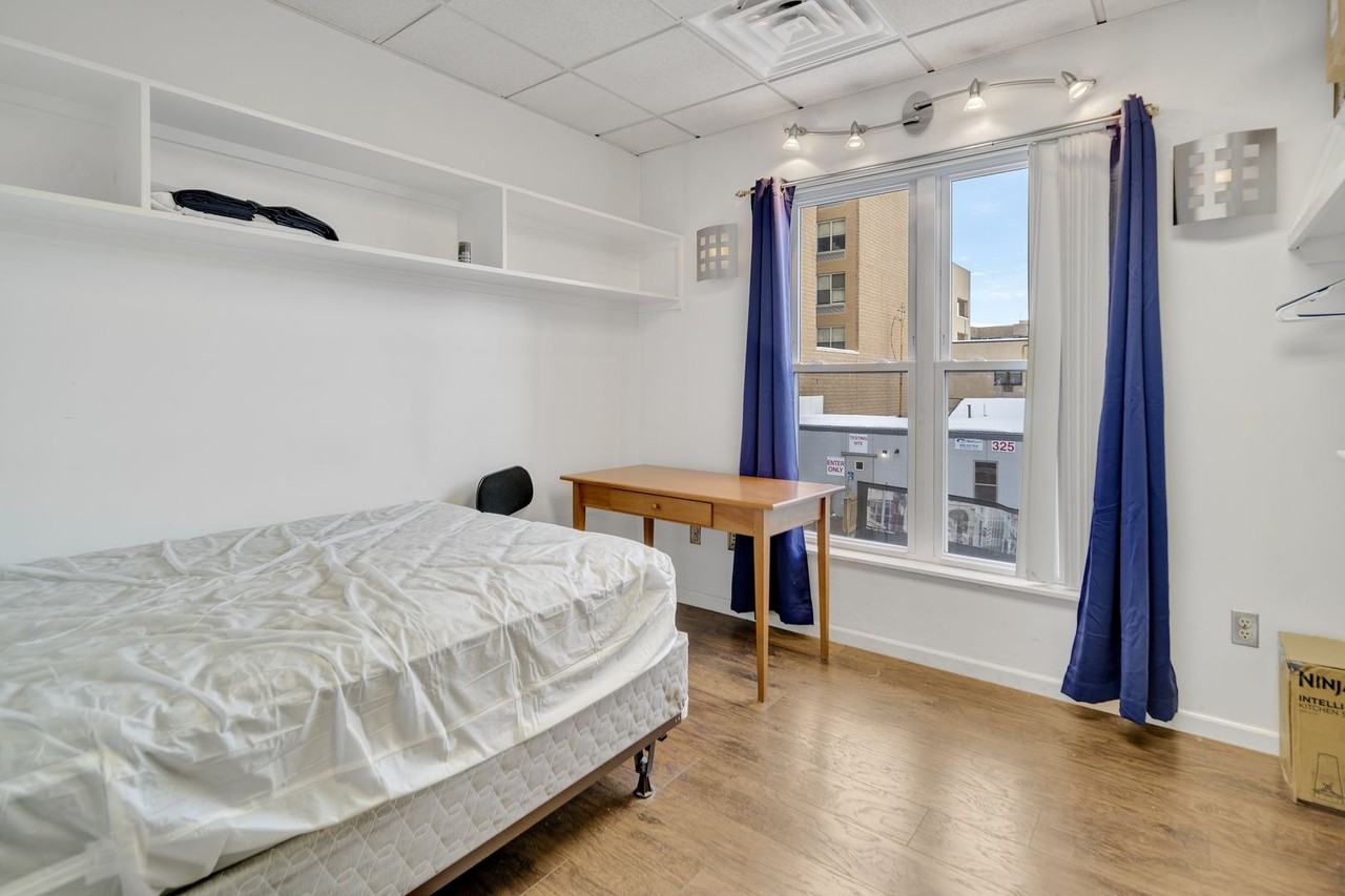 401 College Avenue - Photo 5 of 19