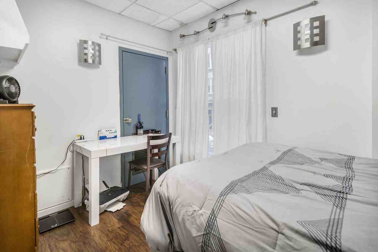 401 College Avenue - Photo 7 of 19
