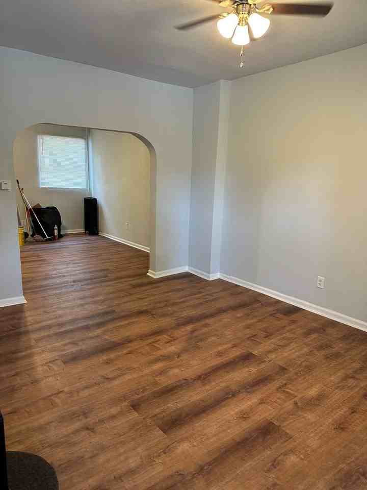 2403 Westport St - Photo 2 of 13