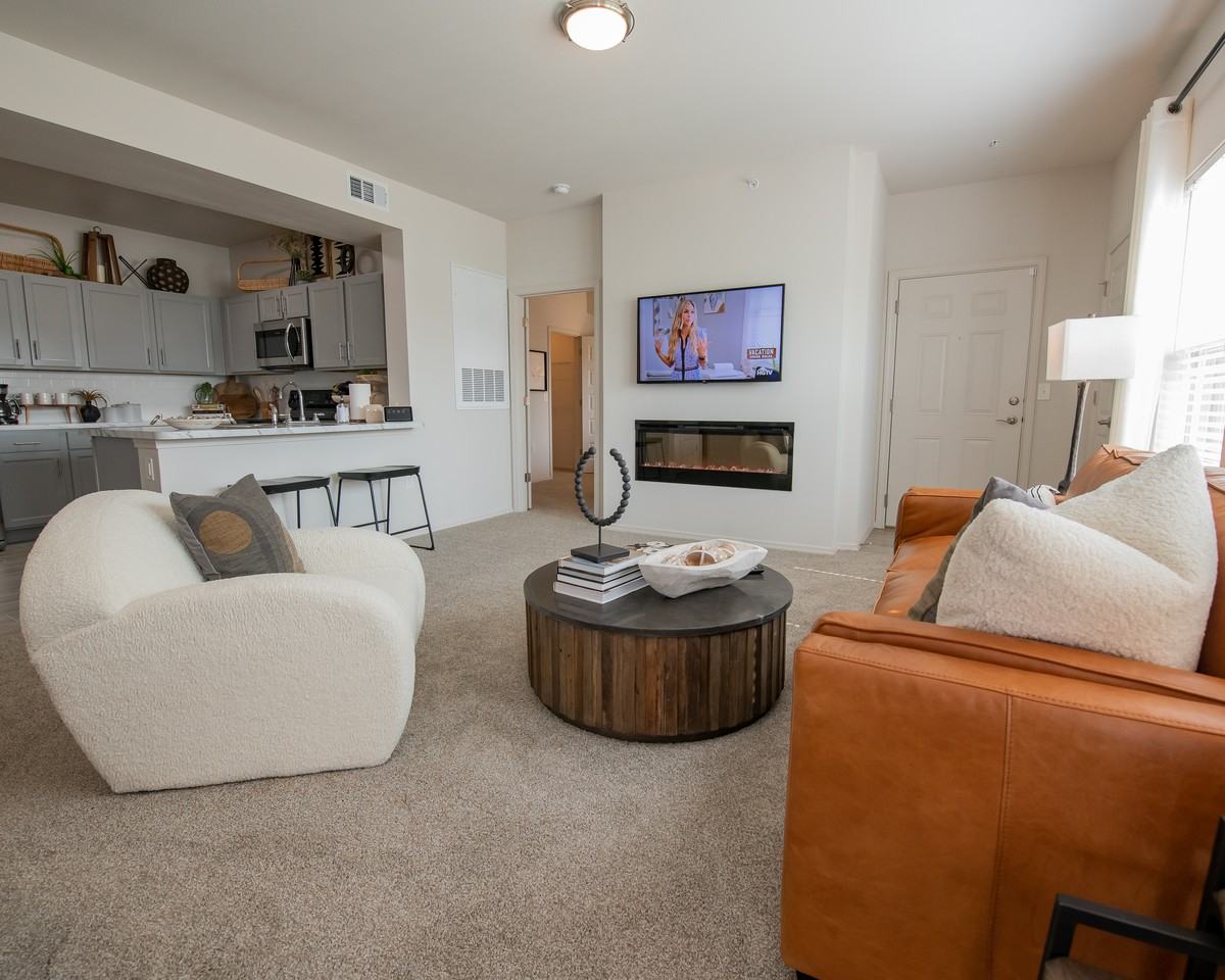 Artisan Crossing - Photo 2 of 23