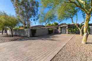 10069 E Paradise Dr - Photo 1 of 1