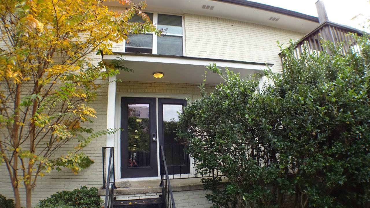 48 Peachtree Avenue - Photo 2 of 20