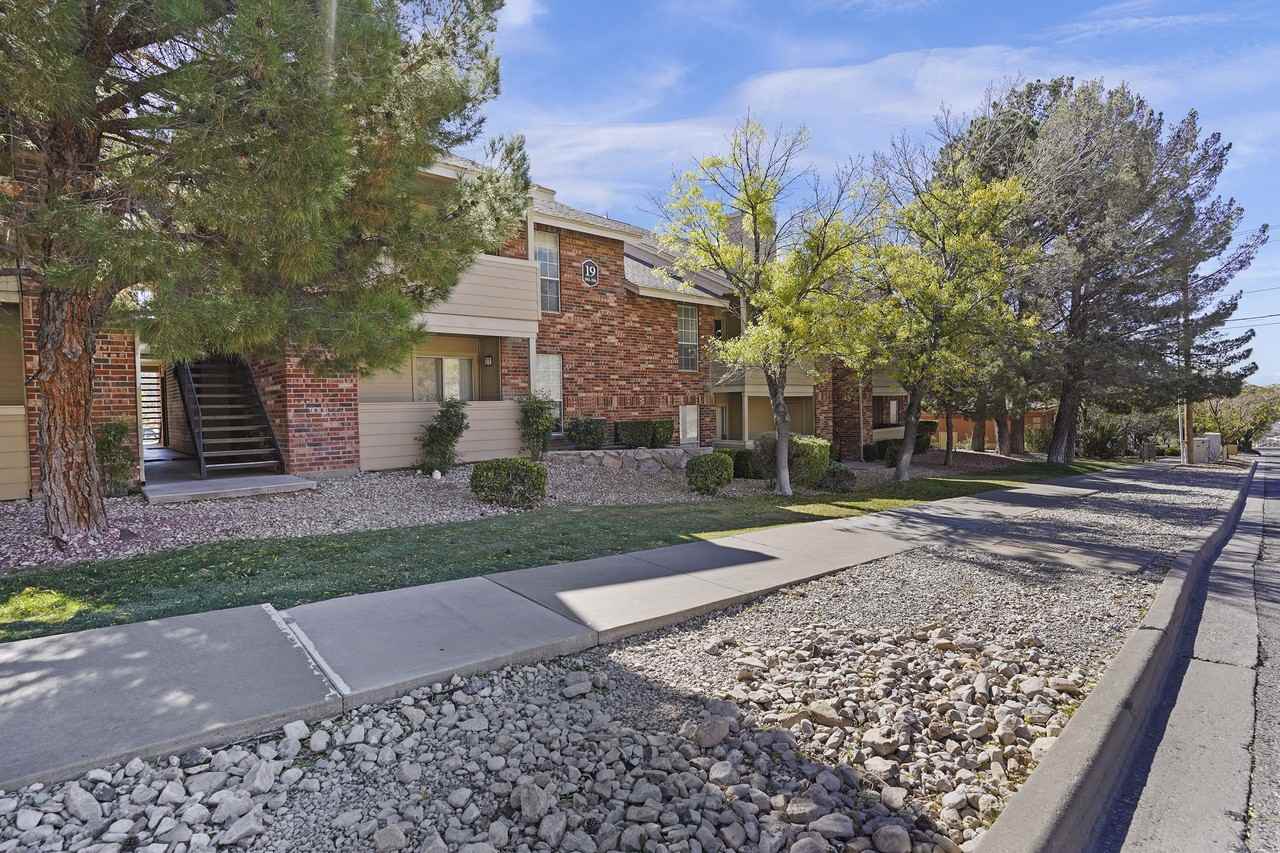 Chimneys Apts. - Photo 6 of 18