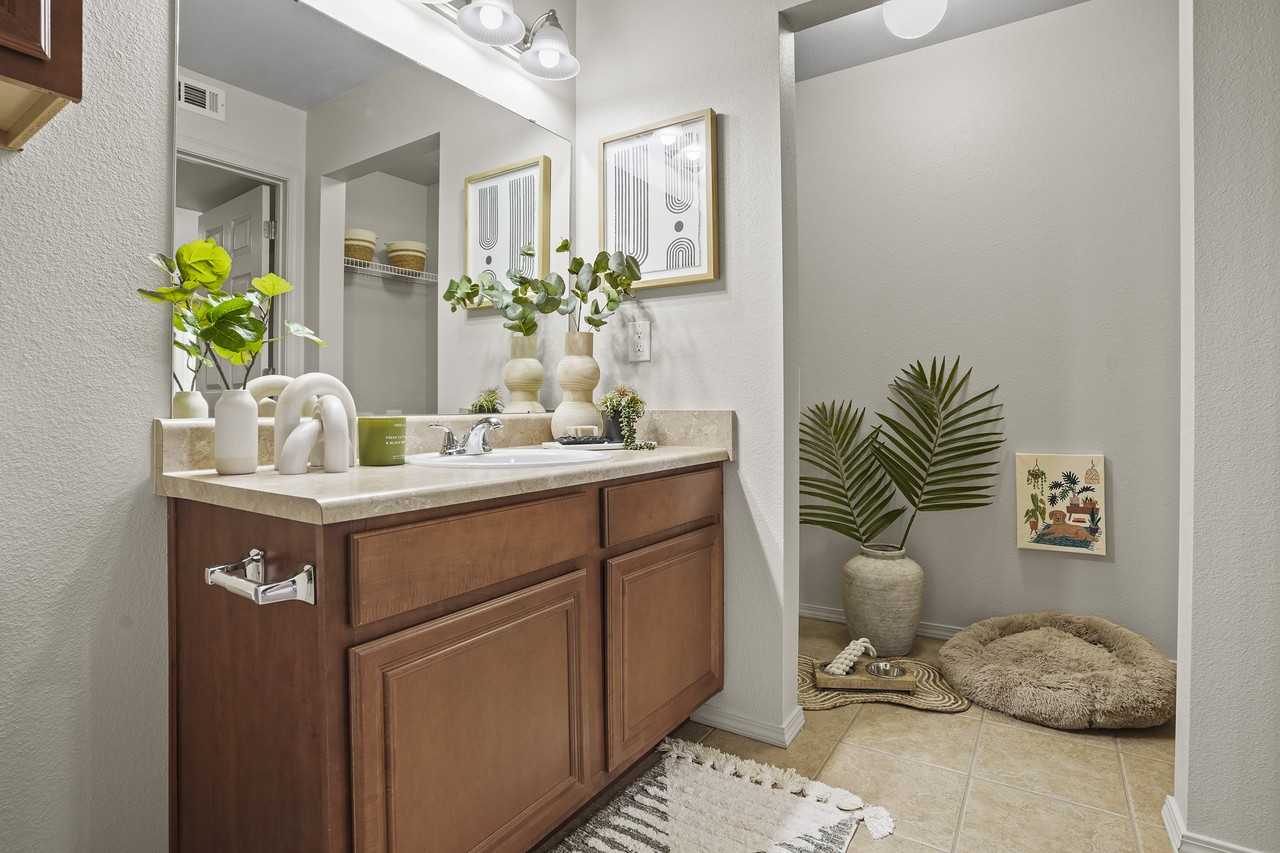 The Colonies at Hillside - Photo 7 of 12