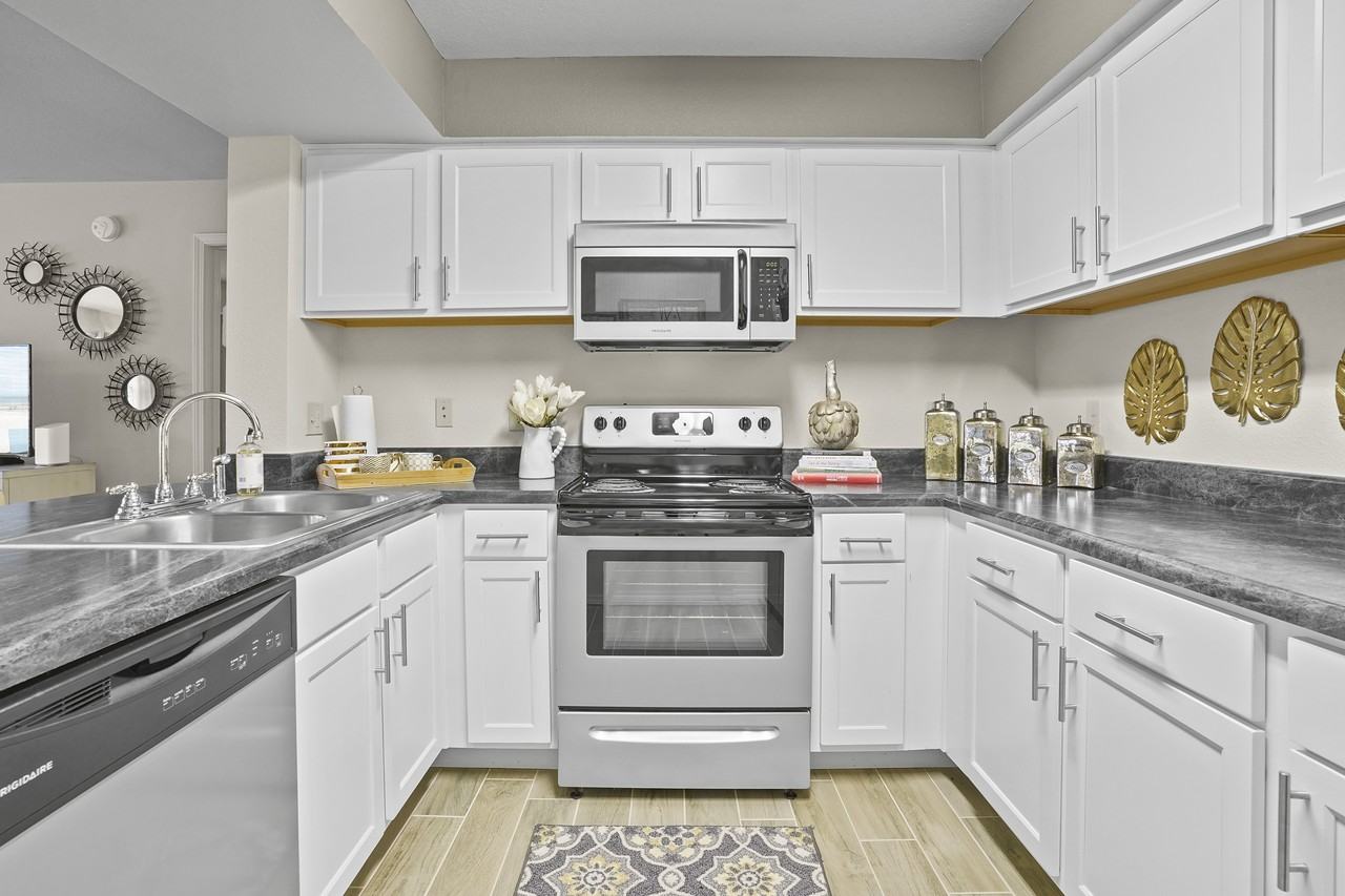 Cottages at Tallgrass Point - Photo 7 of 22