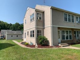 featured image of 714 7th Ave S #1