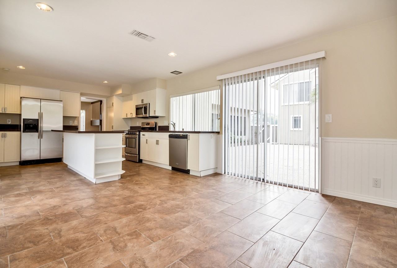 4501 Pinyon Tree Ln - Photo 6 of 24