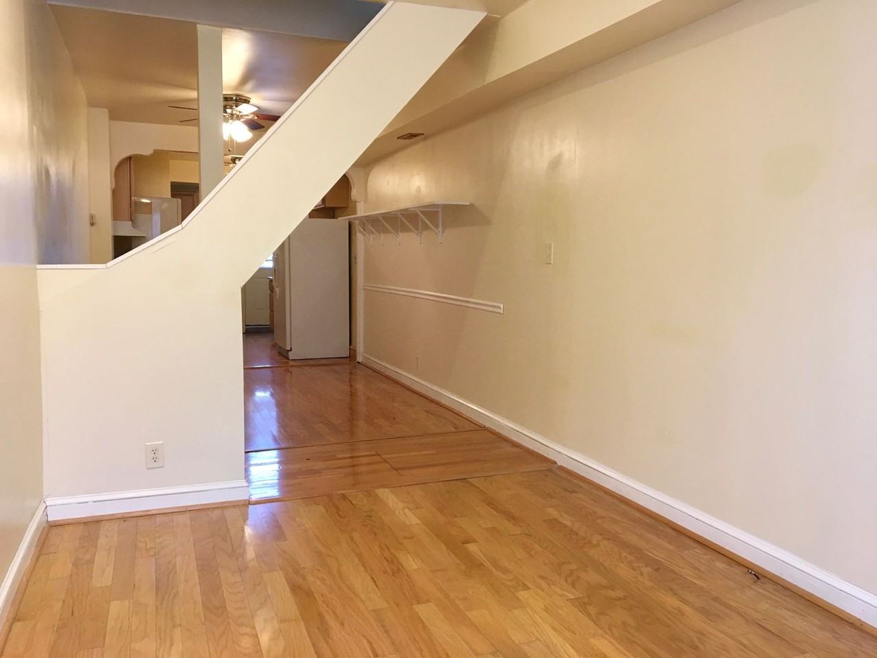 917 S Curley St - Photo 3 of 27