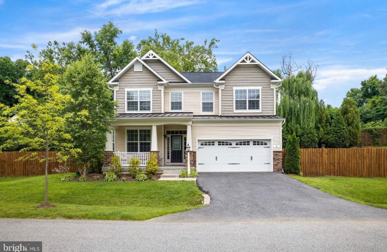 8 Atherstone Ln - Photo 2 of 23