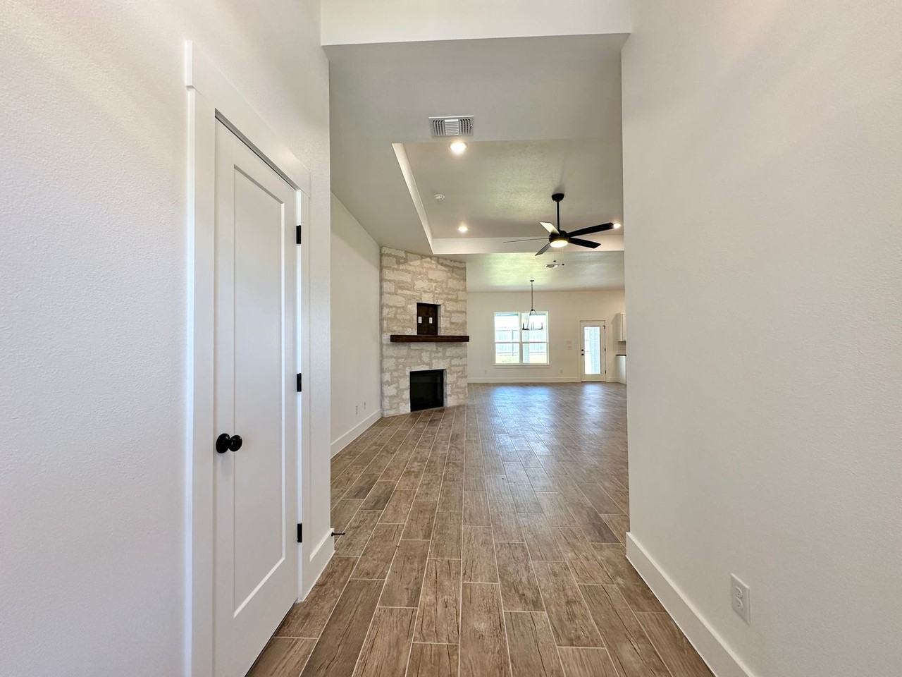 8407 James Herring Way - Photo 3 of 44