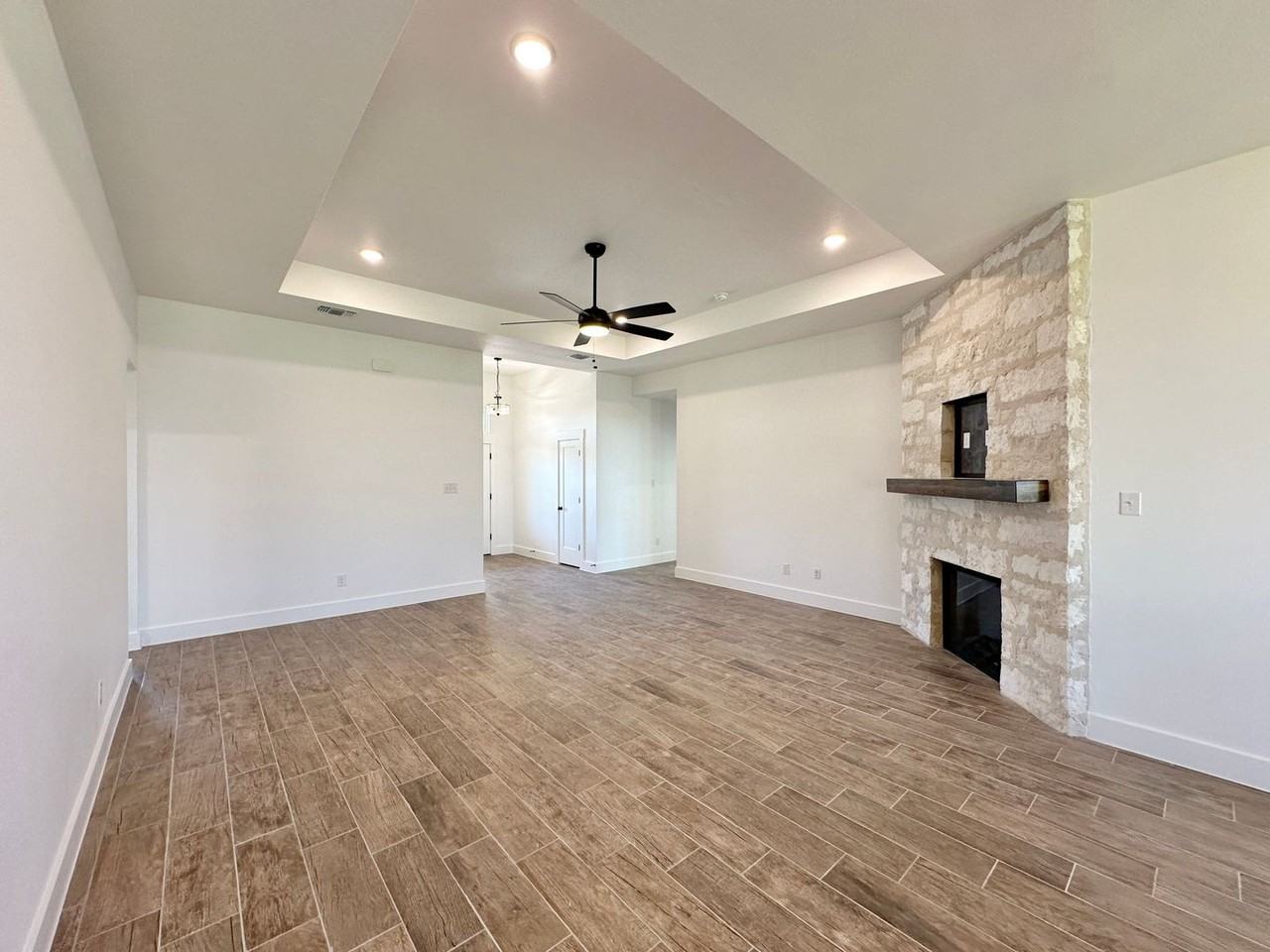 8407 James Herring Way - Photo 6 of 44