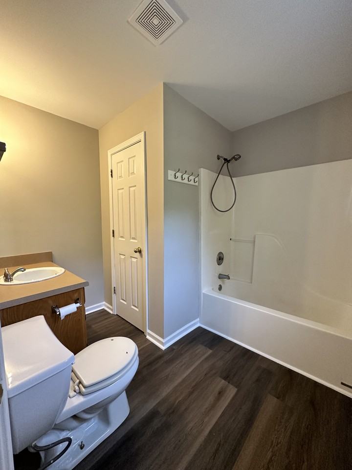 209 Sewell Rd #NA - Photo 5 of 10