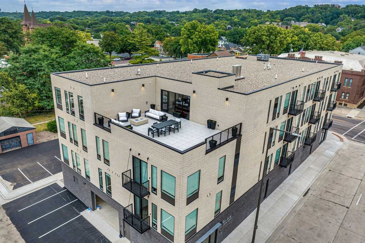 Silos Apartments - Photo 4 of 41