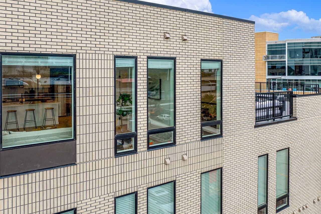 Silos Apartments - Photo 6 of 41