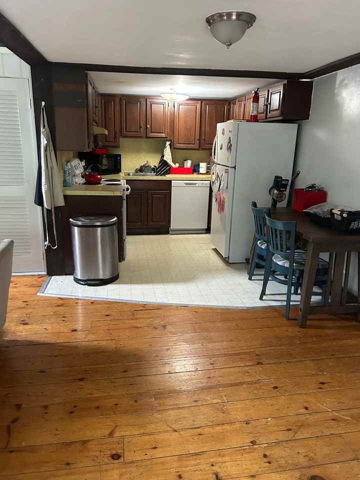 9 Crosby Ln - Photo 2 of 6