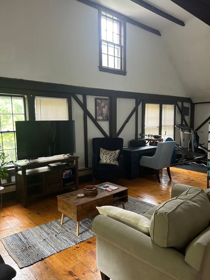 9 Crosby Ln - Photo 3 of 6