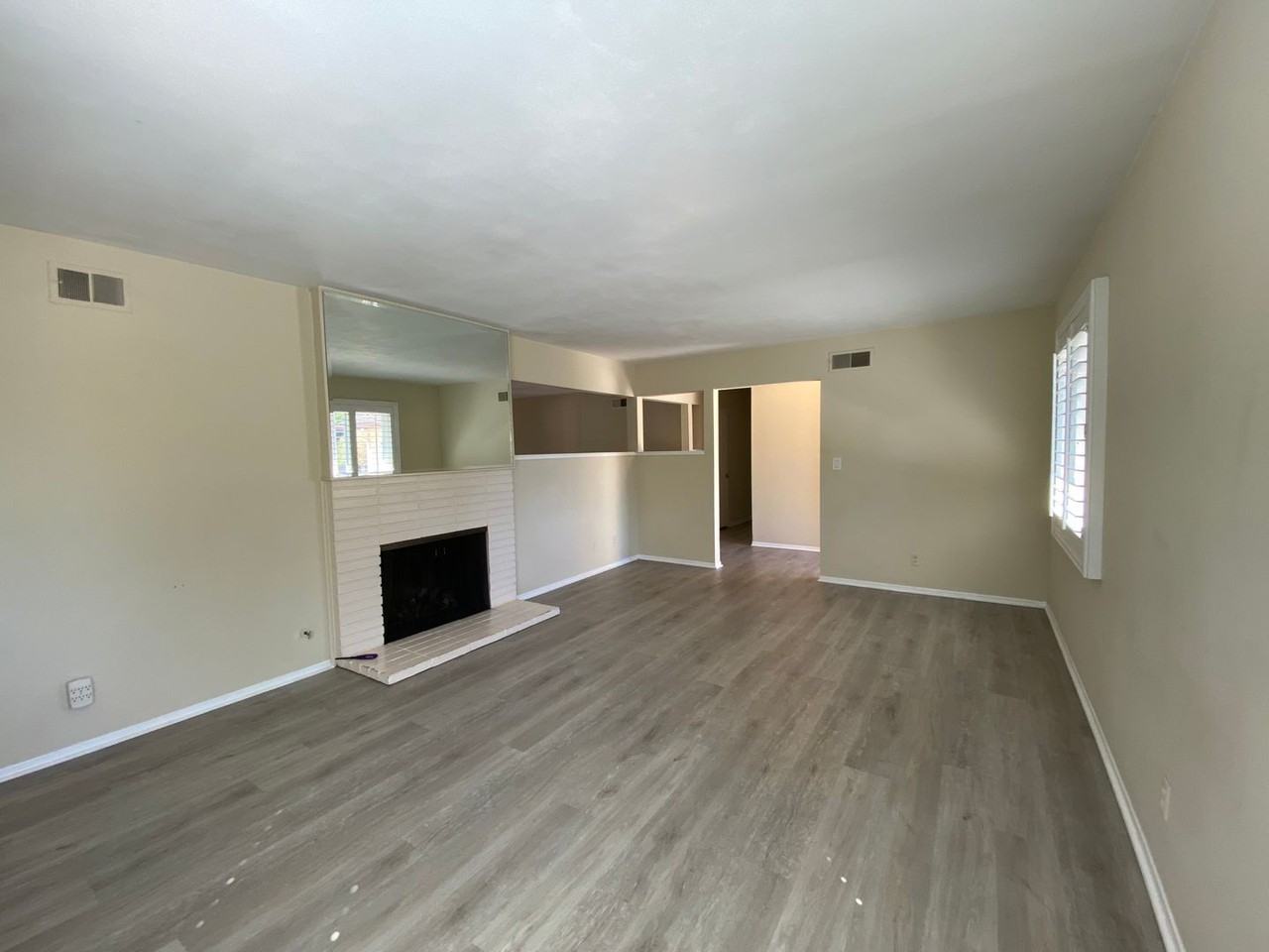 3654 Sunset Dr - Photo 2 of 19