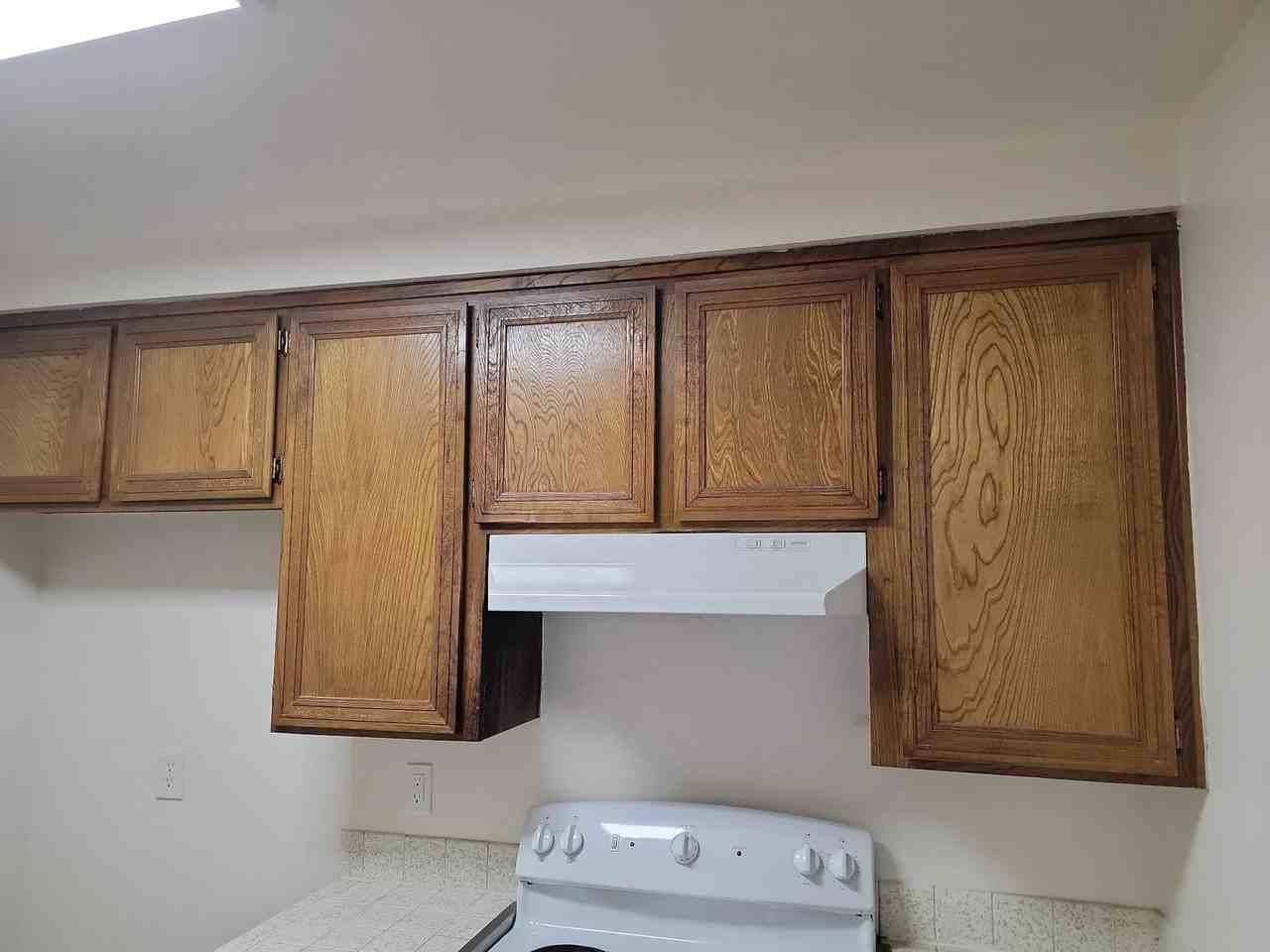 660 W Hemlock St - Photo 5 of 10