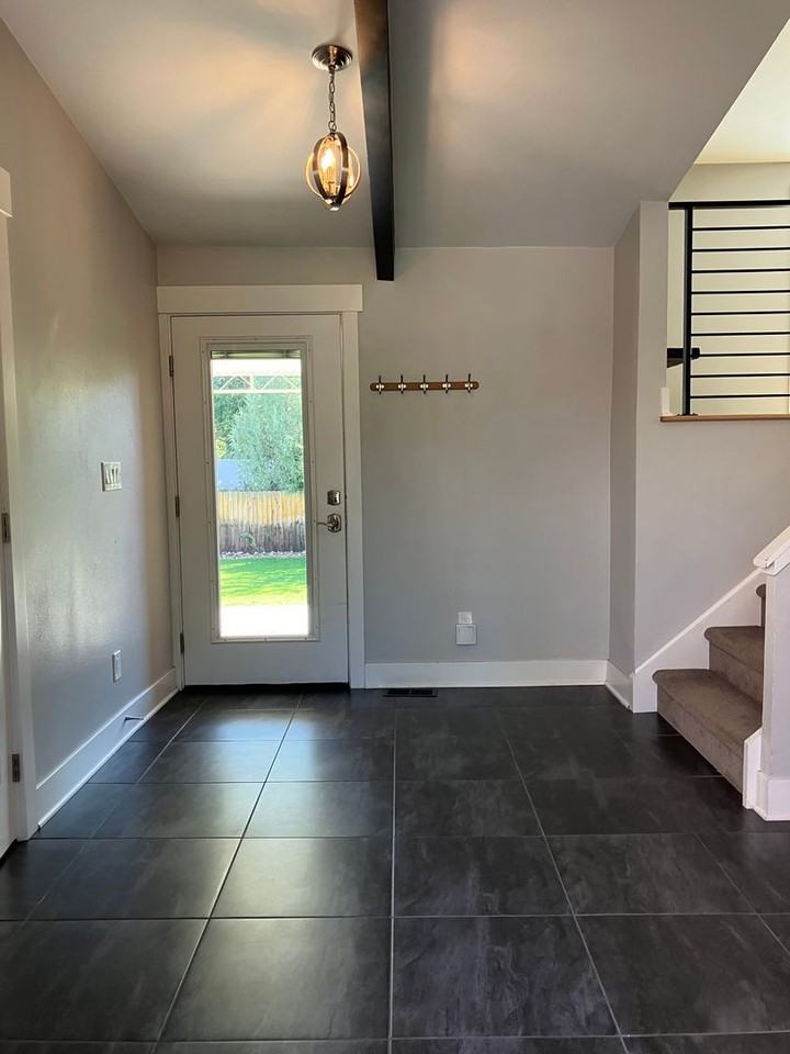 3692 Wright St - Photo 3 of 27