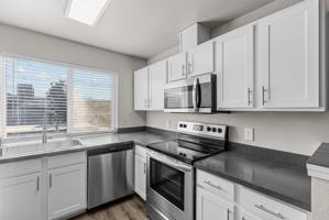 featured image of 2550 Duportail St