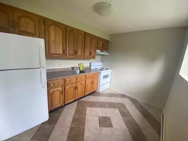 19 Drew St #1 - Photo 2 of 16