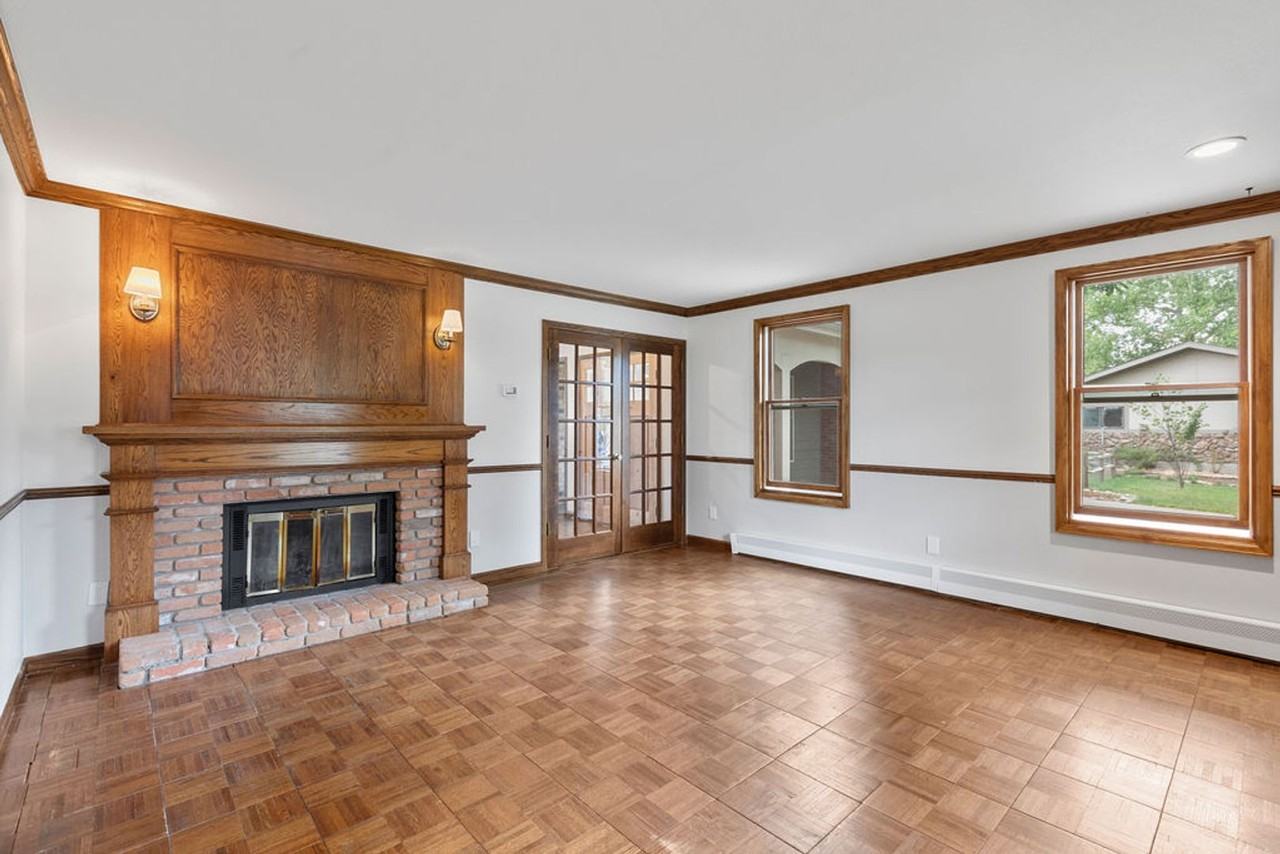 2309 Northridge Ct - Photo 7 of 49