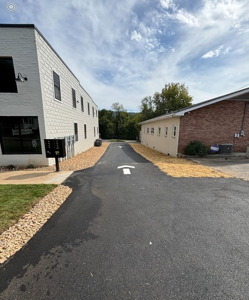 1939 Fort Robinson Dr #4 - Photo 5 of 16