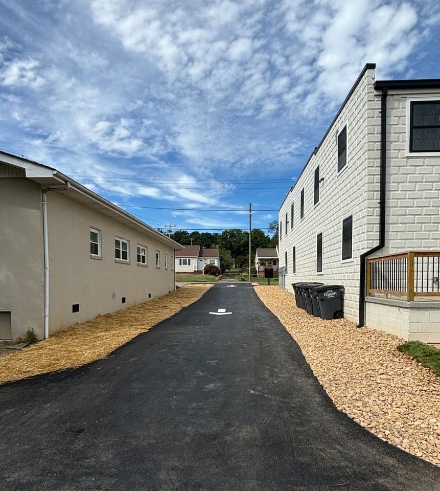 1939 Fort Robinson Dr #4 - Photo 6 of 16