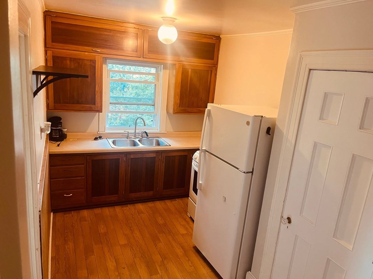 5th St Apartments - Photo 4 of 10