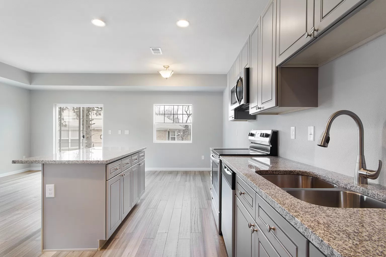 2691 Sable Blvd - Photo 3 of 11