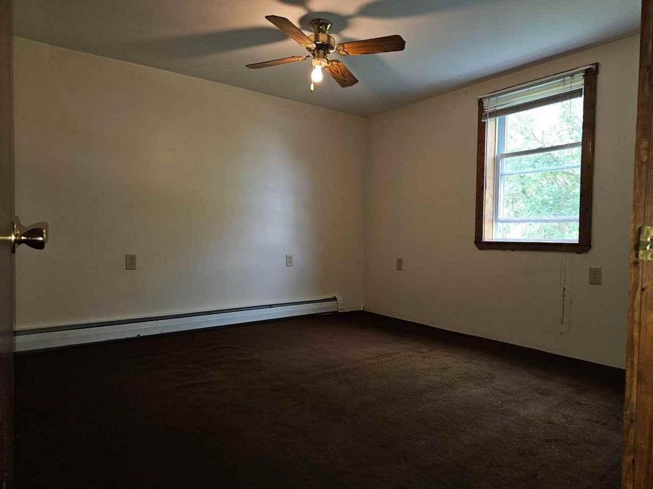 68 Cross Road - Photo 2 of 5