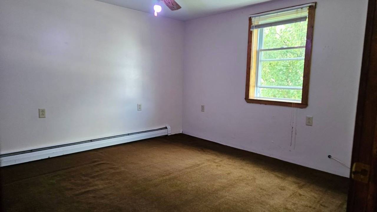 68 Cross Road - Photo 3 of 5