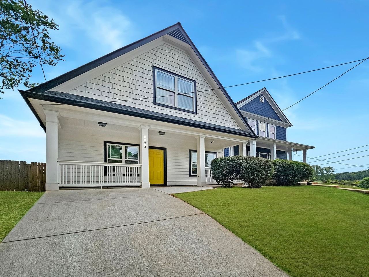 1192 Hubbard St Sw - Photo 2 of 48