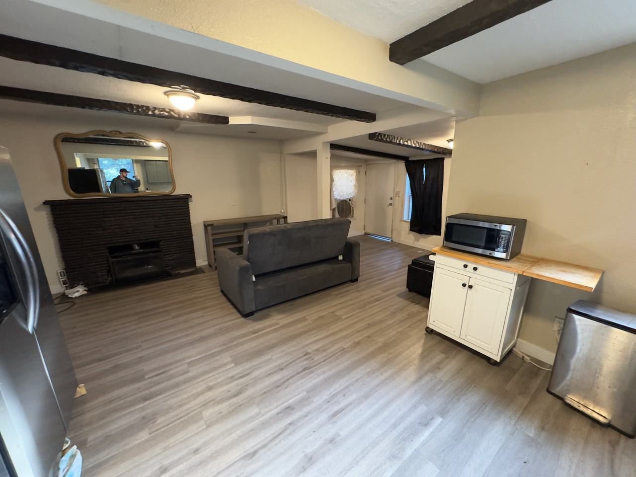 641 Knoll Dr - Photo 2 of 11