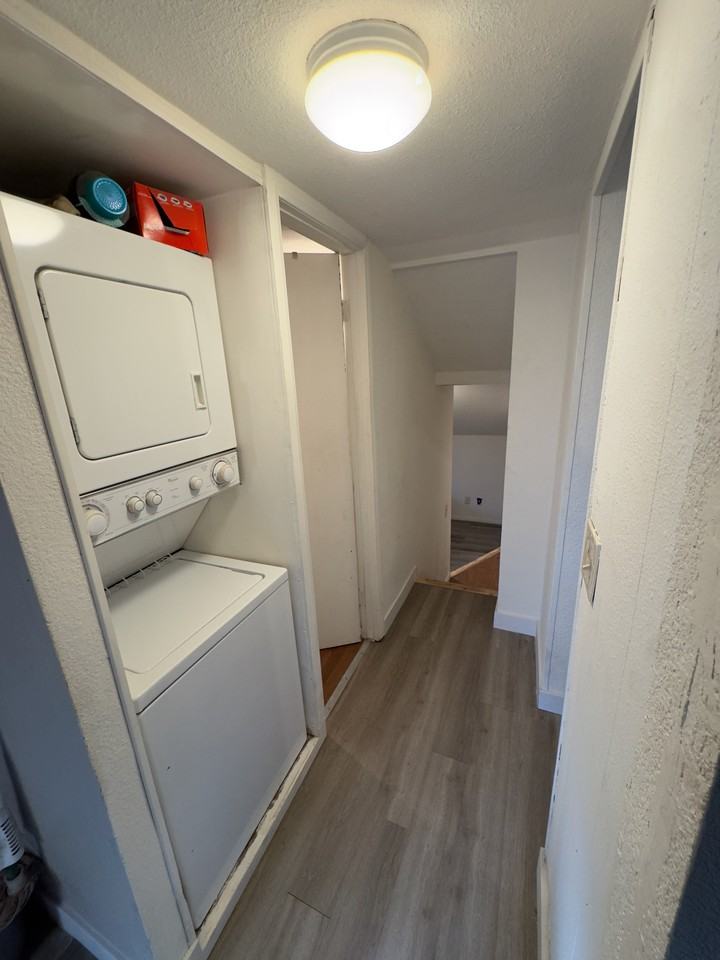 641 Knoll Dr - Photo 4 of 11