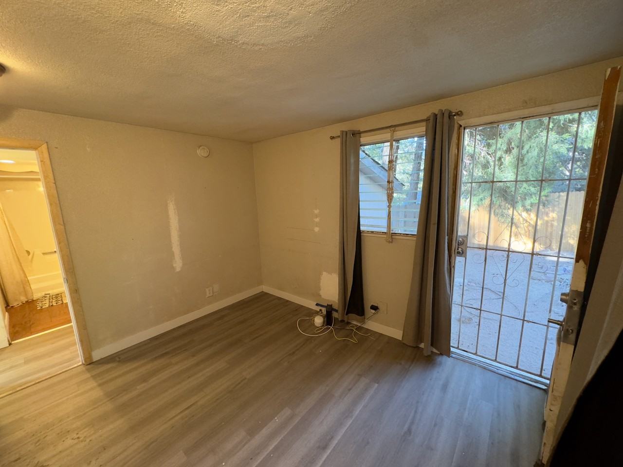 641 Knoll Dr - Photo 6 of 11