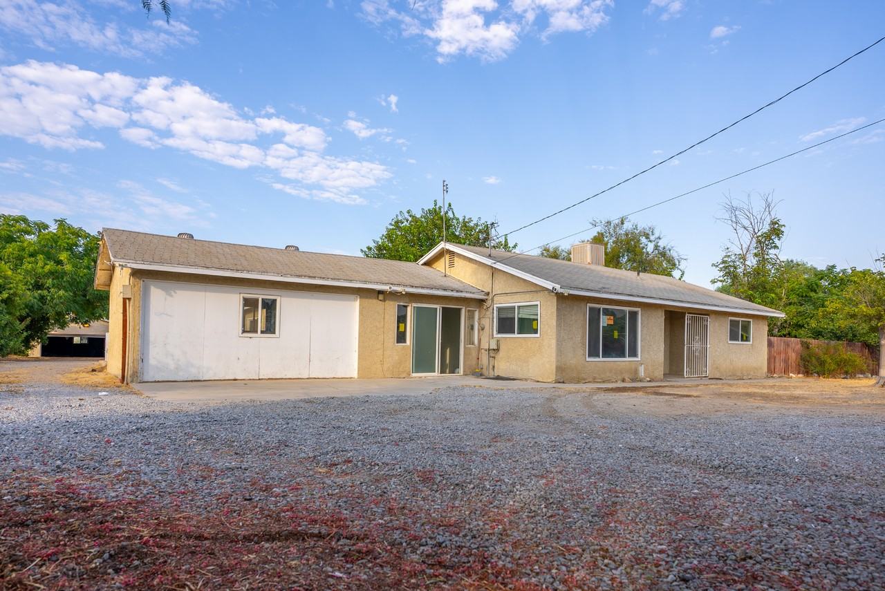 20724 Palomar St #NA - Photo 3 of 34