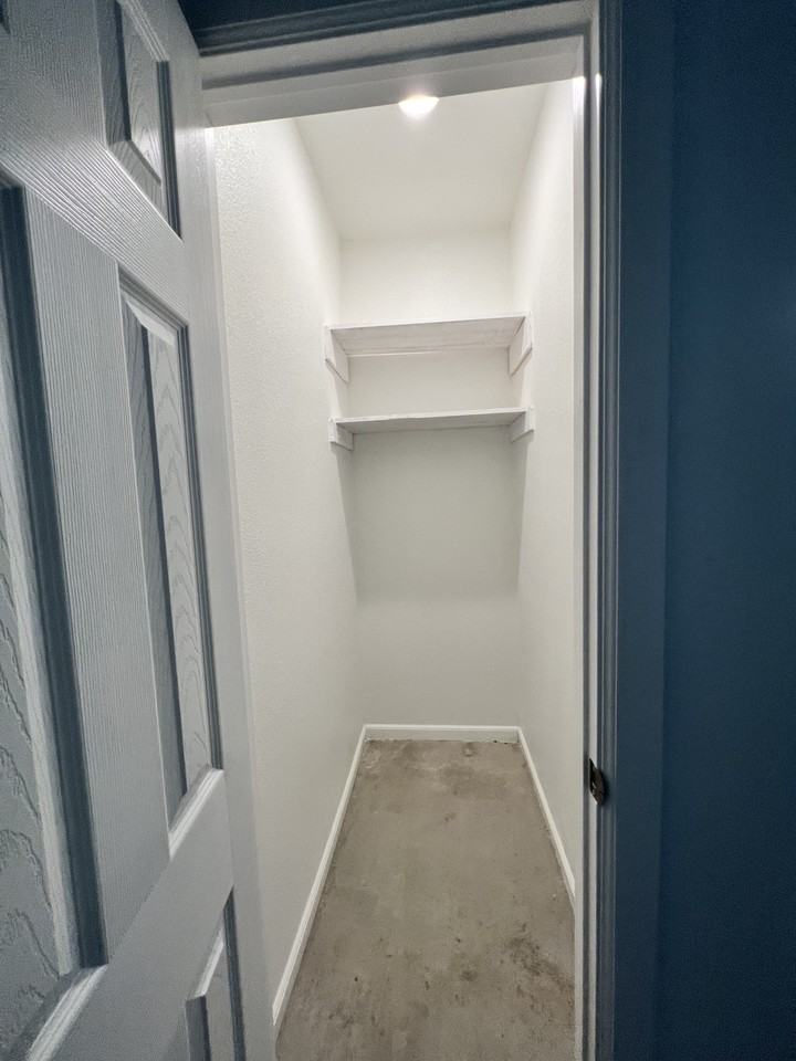 119 Monterrey Hills Dr #B - Photo 4 of 16