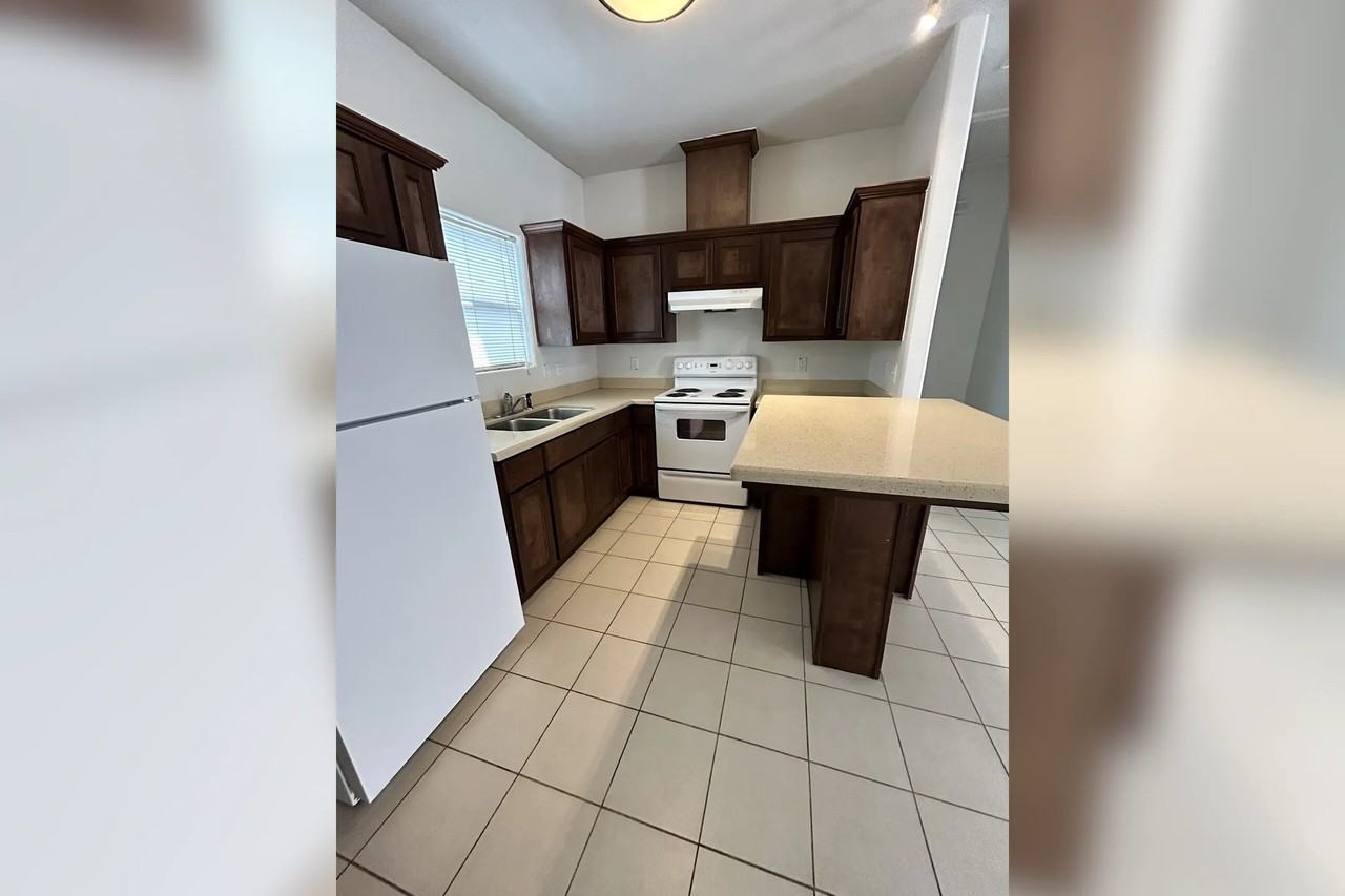 3001 E Diamondhead Ave Unit 2 - Photo 2 of 6