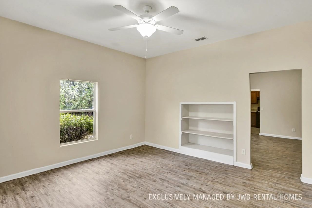 3319 Plum St - Photo 2 of 7