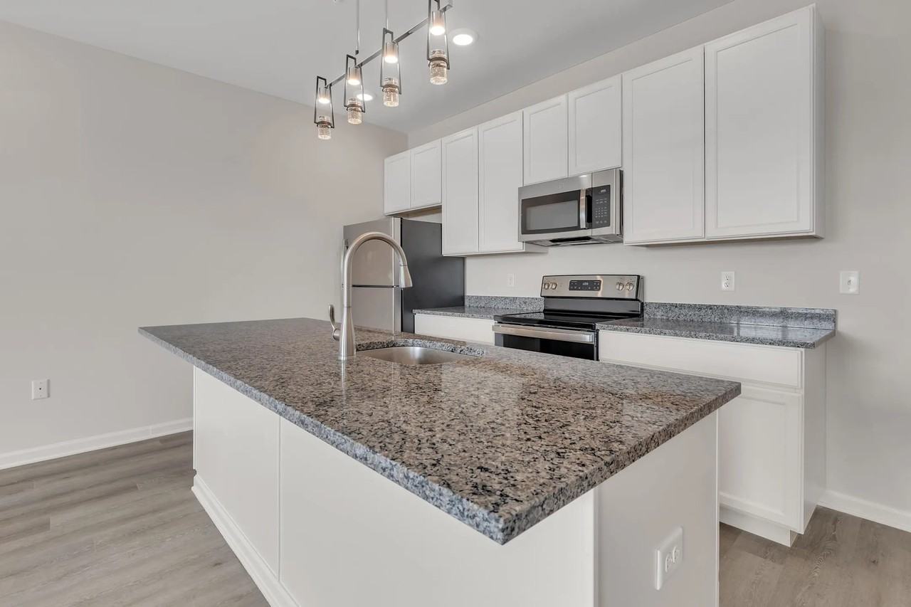 72 Wildflower Ln - Photo 3 of 14