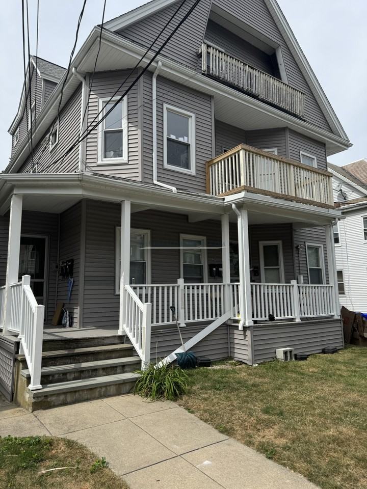 12 Fairbanks St #1S - Photo 6 of 6