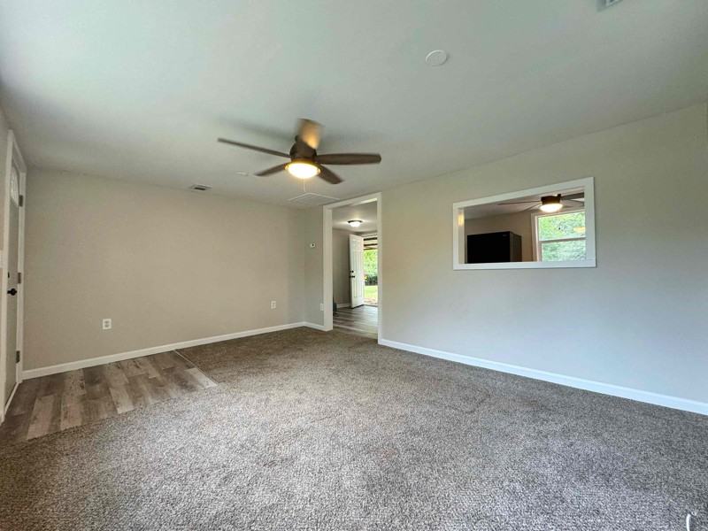 60 Williams St - Photo 6 of 10