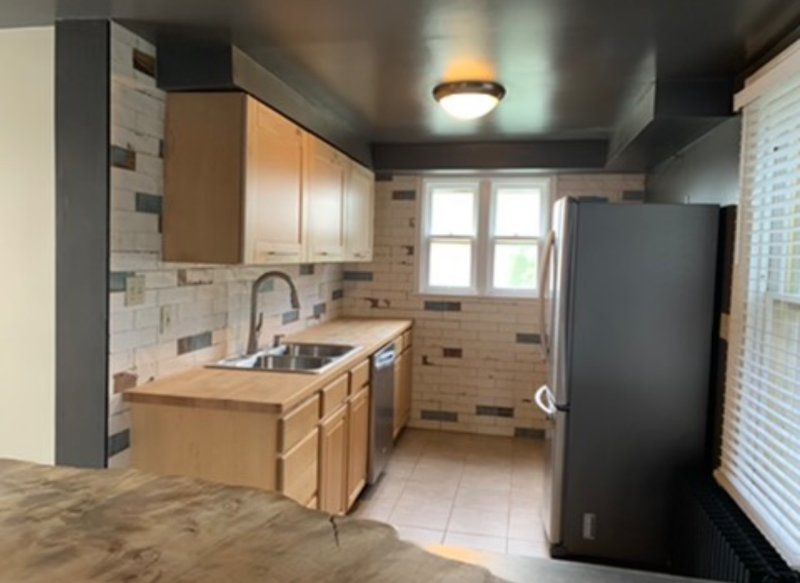 112 Church St #B - Photo 2 of 16