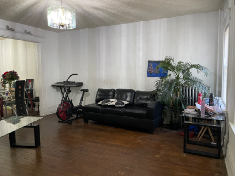 1421 Naudain St - Photo 2 of 12