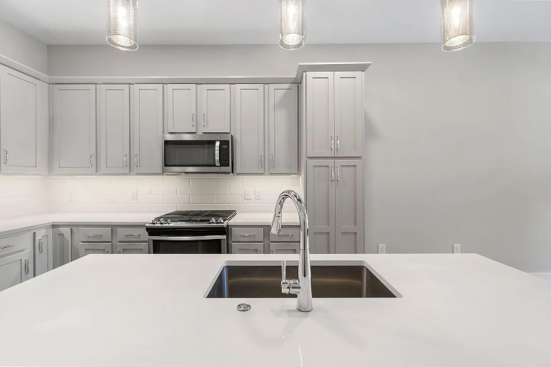 2401 Euclid Ave #103 - Photo 6 of 19